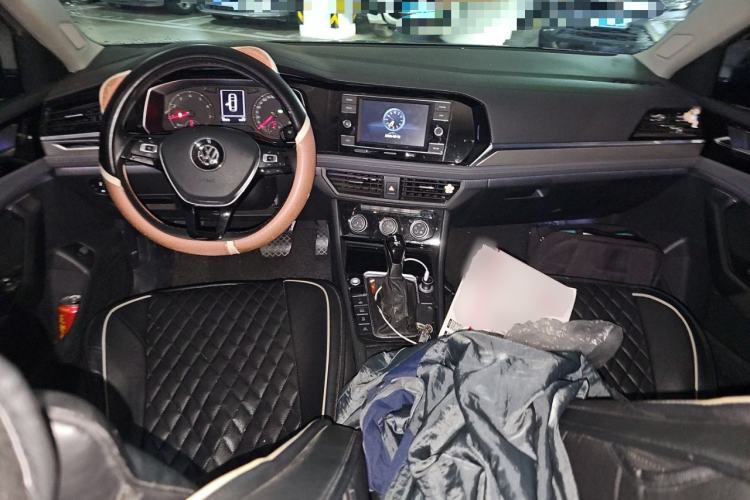 Used Volkswagen Sagitar 2020 280TSI DSG Comfort Version China VI Standard Center Console