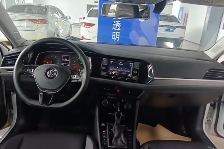 Used Volkswagen Sagitar 2020 280TSI DSG Comfort Version China VI Standard Center Console