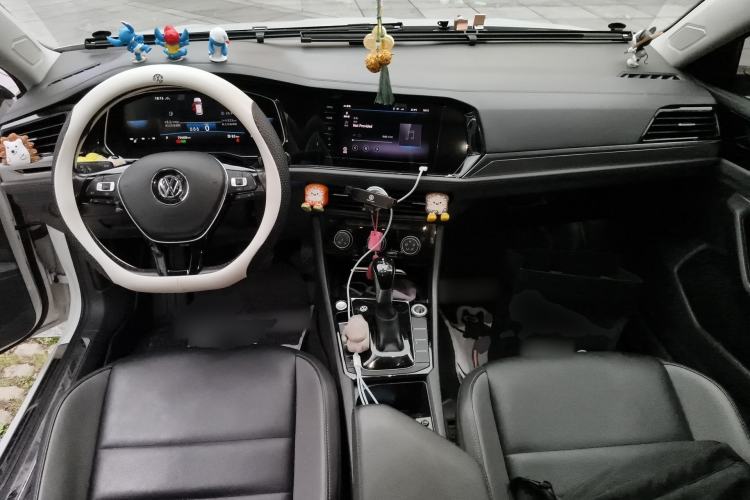 Used Volkswagen Sagitar 2020 280TSI DSG Comfort Version China VI Standard Center Console