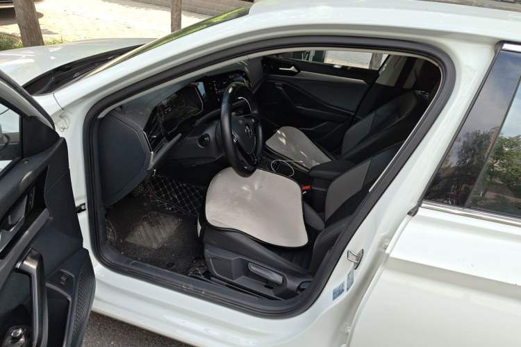Used Volkswagen Sagitar 2020 280TSI DSG Comfort Version China VI Standard Driver Seat
