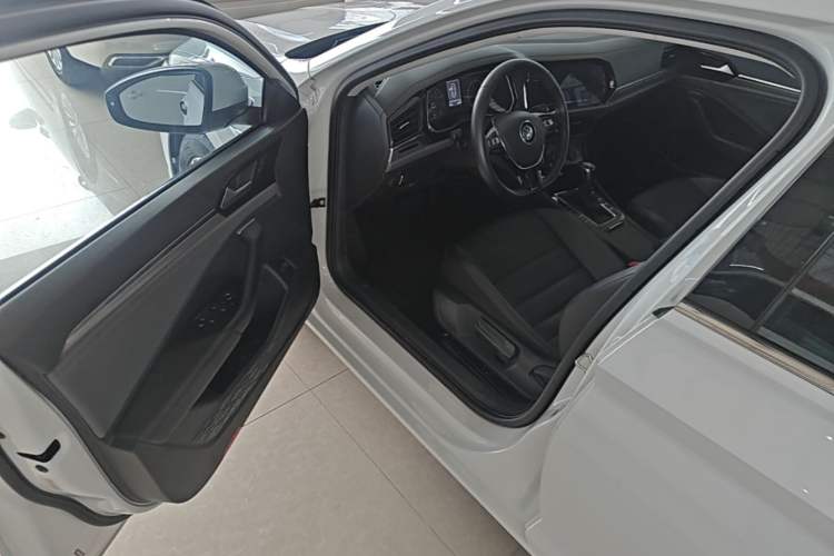Used Volkswagen Sagitar 2020 280TSI DSG Comfort Version China VI Standard Driver Seat