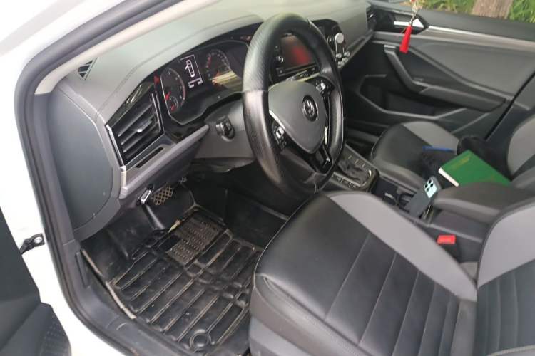 Used Volkswagen Sagitar 2020 200TSI DSG Comfort Version China VI Standard Driver Seat
