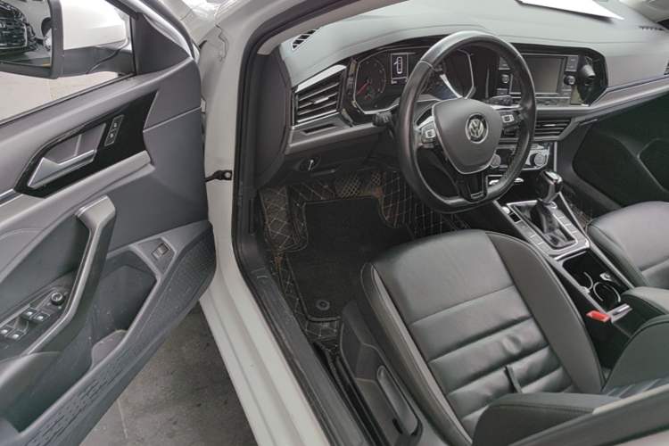 Used Volkswagen Sagitar 2020 280TSI DSG Comfort Version China VI Standard Driver Seat