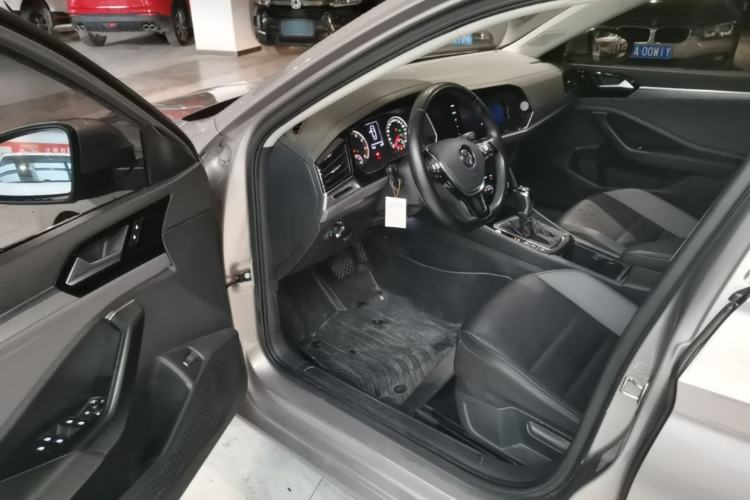 Used Volkswagen Sagitar 2020 200TSI DSG Comfort Version China VI Standard Driver Seat