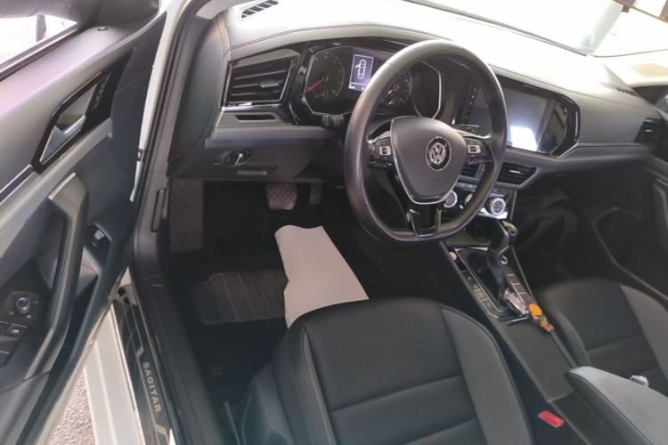 Used Volkswagen Sagitar 2020 200TSI DSG Comfort Version China VI Standard Driver Seat