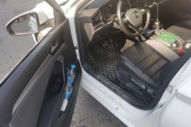 Used Volkswagen Sagitar 2020 280TSI DSG Comfort Version China VI Standard Driver Seat