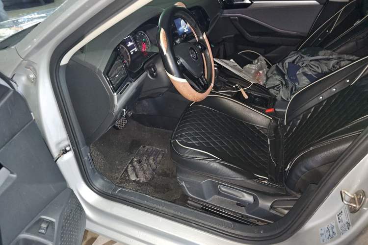 Used Volkswagen Sagitar 2020 280TSI DSG Comfort Version China VI Standard Driver Seat