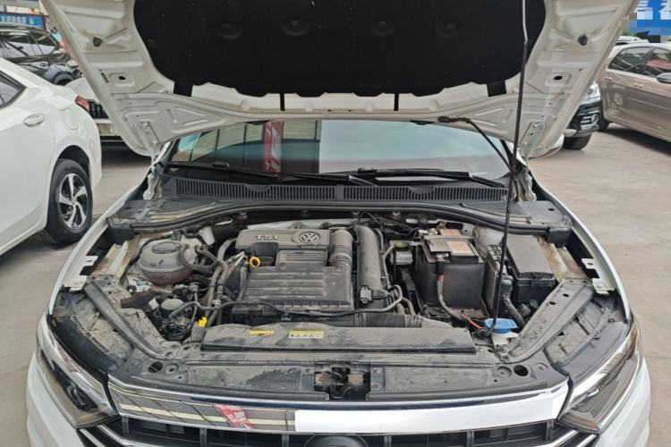 Used Volkswagen Sagitar 2020 280TSI DSG Comfort Version China VI Standard Engine Bay