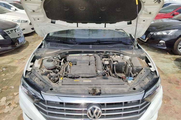 Used Volkswagen Sagitar 2020 200TSI DSG Comfort Version China VI Standard Engine Bay