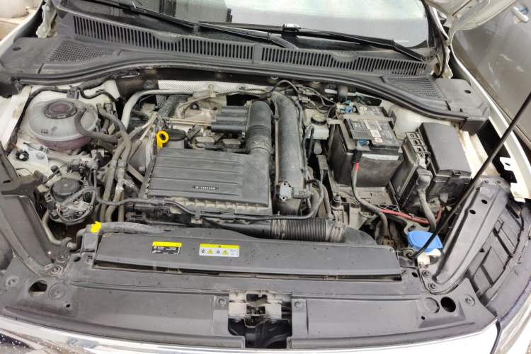 Used Volkswagen Sagitar 2020 280TSI DSG Comfort Version China VI Standard Engine Bay