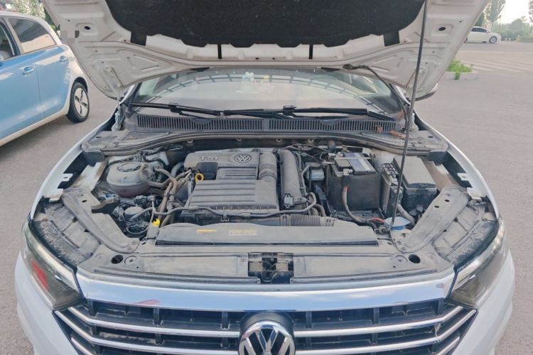 Used Volkswagen Sagitar 2020 280TSI DSG Comfort Version China VI Standard Engine Bay