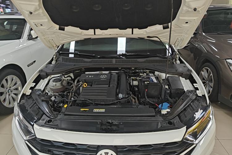 Used Volkswagen Sagitar 2020 280TSI DSG Comfort Version China VI Standard Engine Bay