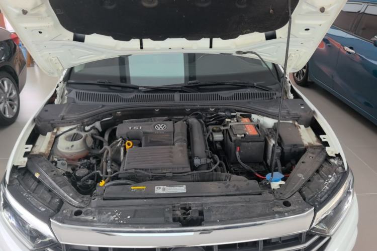 Used Volkswagen Sagitar 2020 280TSI DSG Comfort Version China VI Standard Engine Bay