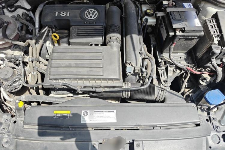 Used Volkswagen Sagitar 2020 280TSI DSG Comfort Version China VI Standard Engine Bay