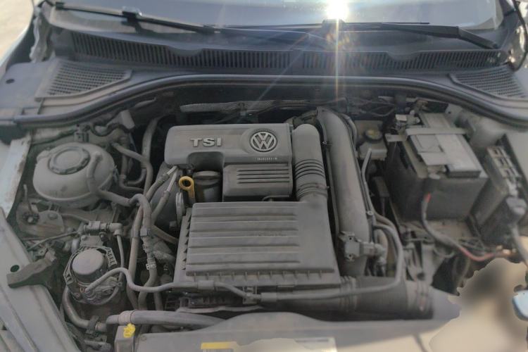 Used Volkswagen Sagitar 2020 280TSI DSG R-Line China VI Engine Bay