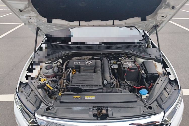 Used Volkswagen Sagitar 2020 280TSI DSG Luxury Version China VI Standard Engine Bay