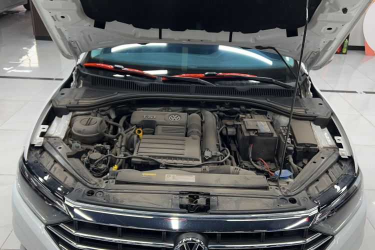 Used Volkswagen Sagitar 2020 280TSI DSG Comfort Version China VI Standard Engine Bay