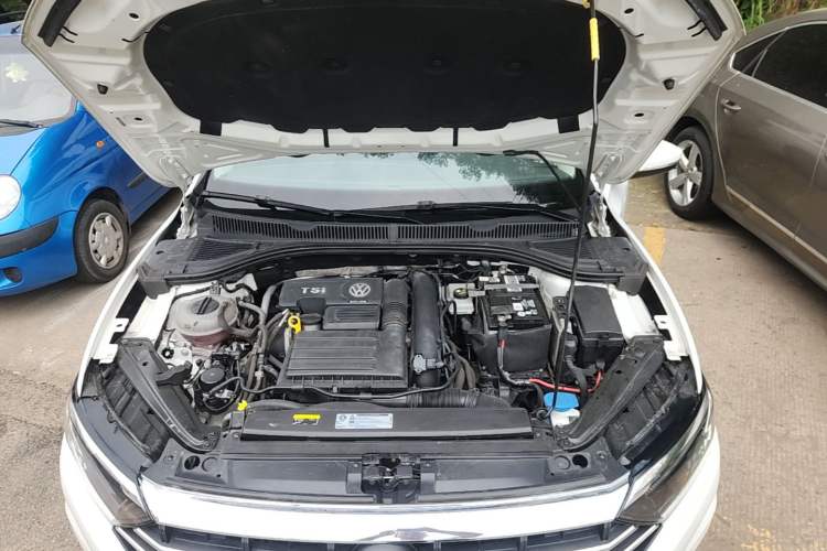 Used Volkswagen Sagitar 2020 280TSI DSG Comfort Version China VI Standard Engine Bay