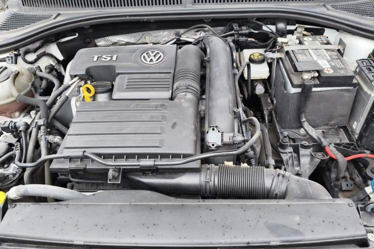 Used Volkswagen Sagitar 2020 280TSI DSG Comfort Version China VI Standard Engine Bay