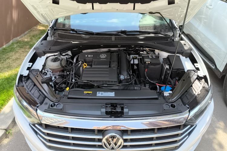 Used Volkswagen Sagitar 2020 280TSI DSG Comfort Version China VI Standard Engine Bay