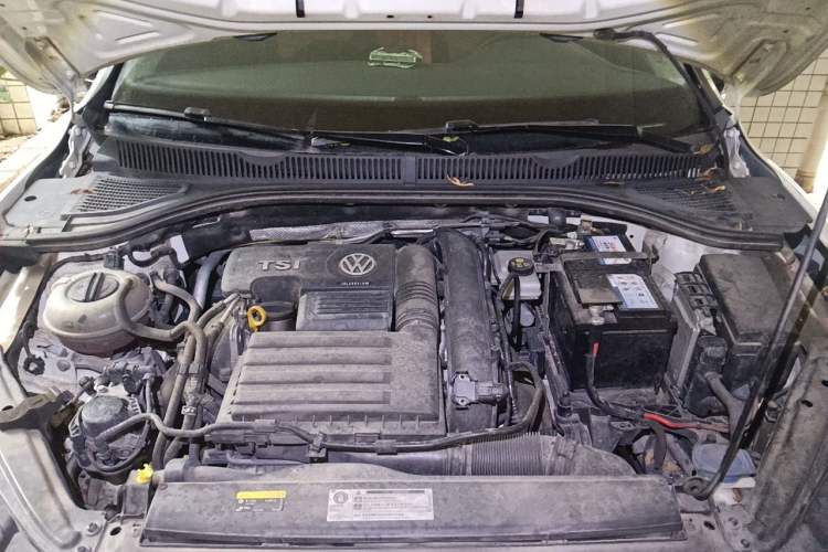 Used Volkswagen Sagitar 2020 200TSI DSG Comfort Version China VI Standard Engine Bay