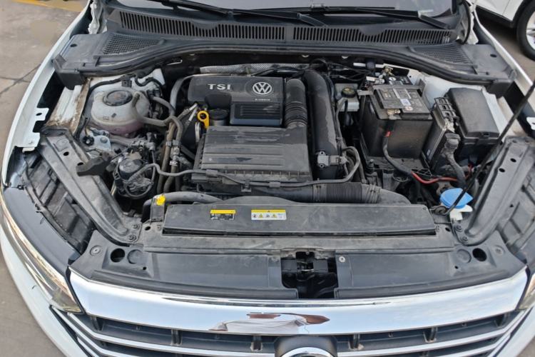 Used Volkswagen Sagitar 2020 280TSI DSG Comfort Version China VI Standard Engine Bay