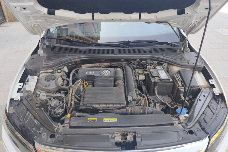 Used Volkswagen Sagitar 2020 200TSI DSG Comfort Version China VI Standard Engine Bay