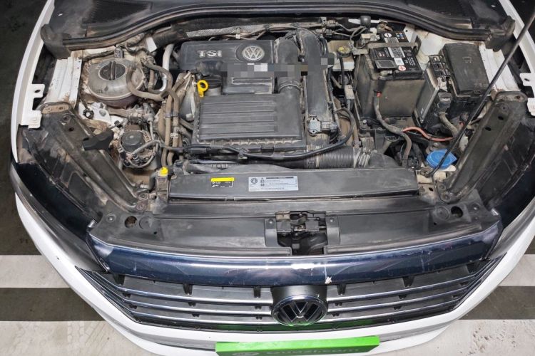 Used Volkswagen Sagitar 2020 200TSI DSG Comfort Version China VI Standard Engine Bay