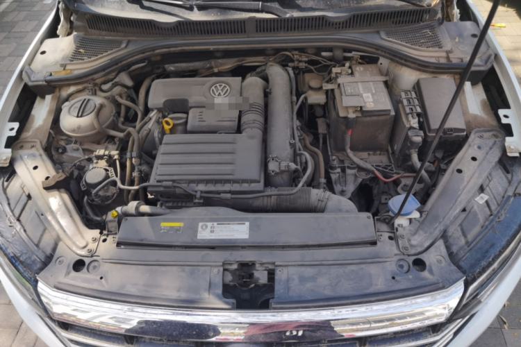 Used Volkswagen Sagitar 2020 200TSI DSG Comfort Version China VI Standard Engine Bay