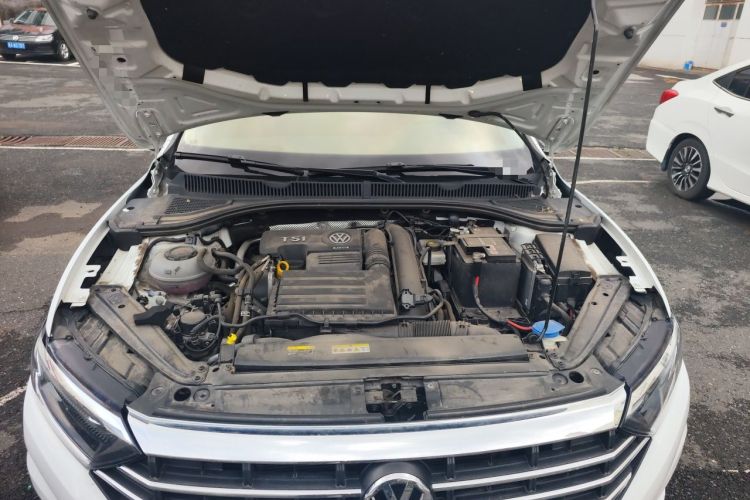 Used Volkswagen Sagitar 2020 200TSI DSG Comfort Version China VI Standard Engine Bay
