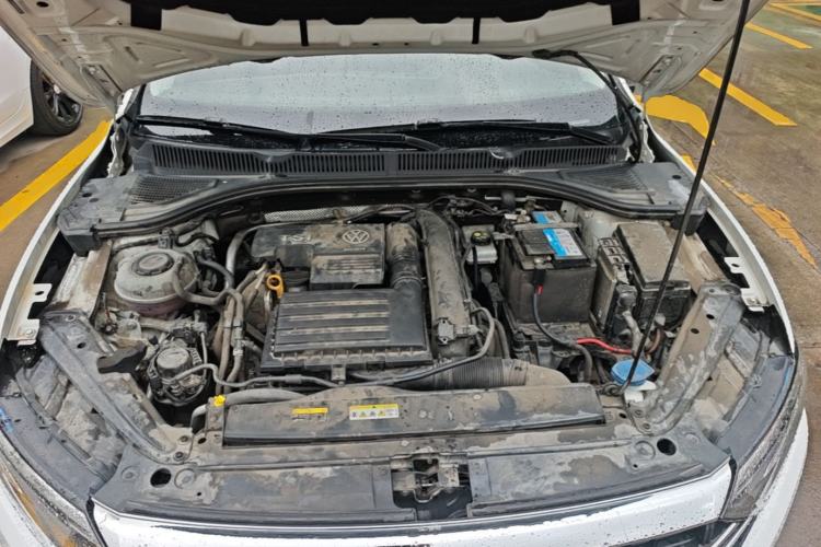 Used Volkswagen Sagitar 2020 280TSI DSG Comfort Version China VI Standard Engine Bay