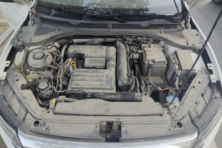 Used Volkswagen Sagitar 2020 200TSI DSG Comfort Version China VI Standard Engine Bay