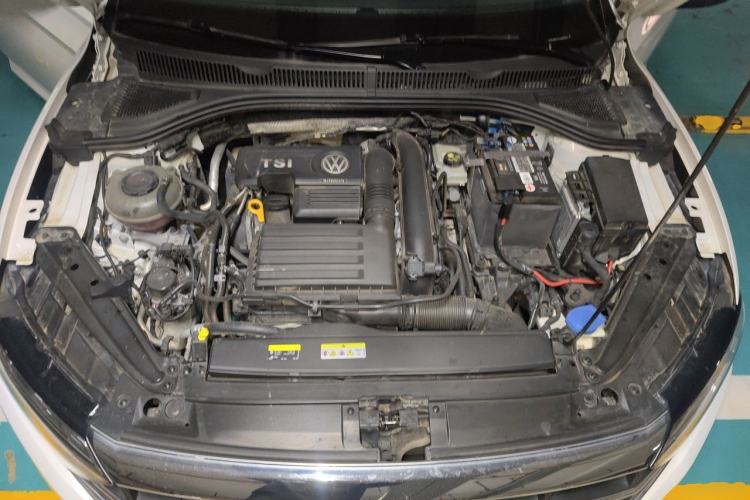 Used Volkswagen Sagitar 2020 280TSI DSG Comfort Version China VI Standard Engine Bay