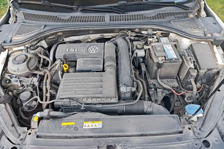 Used Volkswagen Sagitar 2020 200TSI DSG Comfort Version China VI Standard Engine Bay