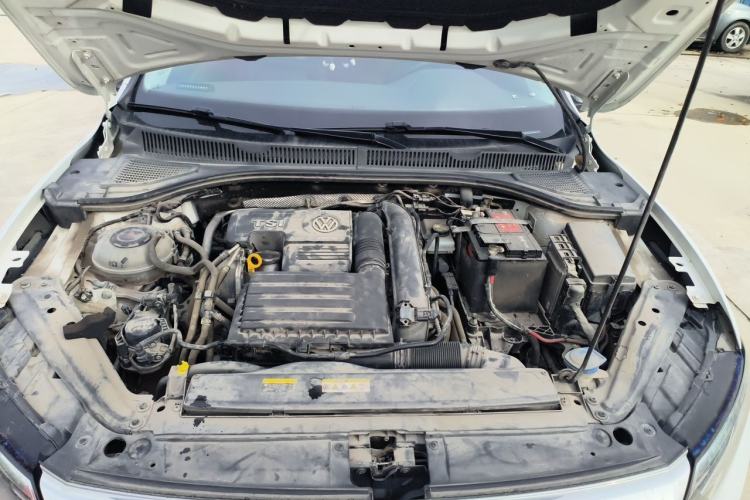 Used Volkswagen Sagitar 2020 280TSI DSG Comfort Version China VI Standard Engine Bay