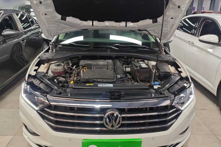 Used Volkswagen Sagitar 2020 280TSI DSG Comfort Version China VI Standard Engine Bay