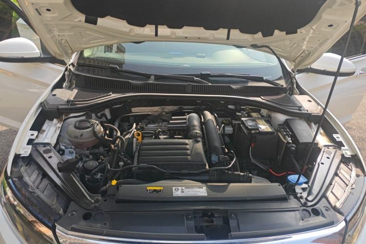 Used Volkswagen Sagitar 2020 280TSI DSG Comfort Version China VI Standard Engine Bay