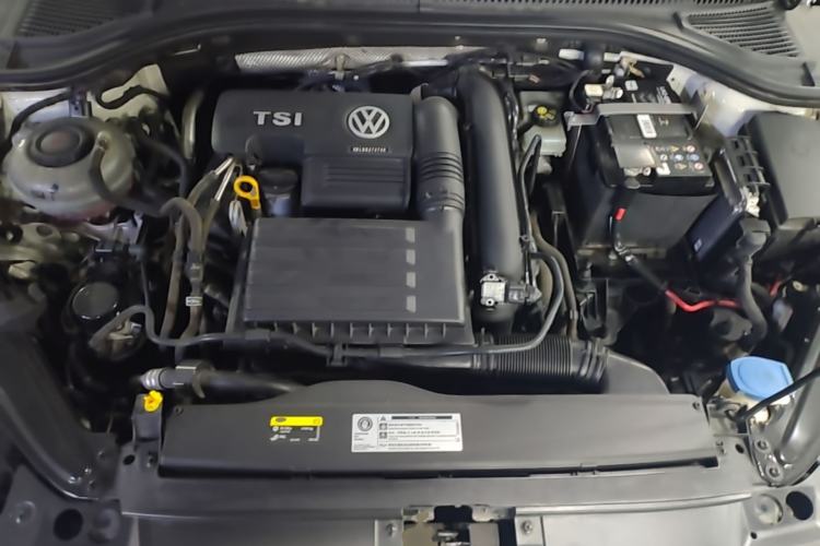 Used Volkswagen Sagitar 2020 200TSI DSG Comfort Version China VI Standard Engine Bay
