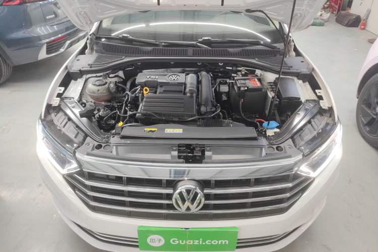 Used Volkswagen Sagitar 2020 280TSI DSG Comfort Version China VI Standard Engine Bay