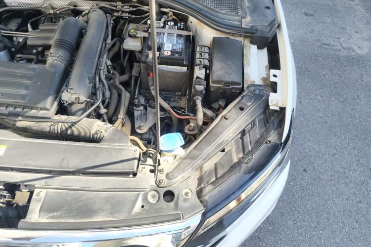Used Volkswagen Sagitar 2020 280TSI DSG Comfort Version China VI Standard Engine Bay Left