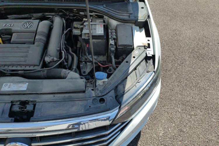 Used Volkswagen Sagitar 2020 280TSI DSG Comfort Version China VI Standard Engine Bay Left