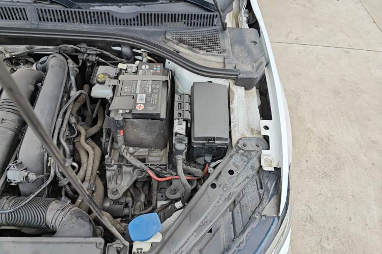 Used Volkswagen Sagitar 2020 200TSI DSG Comfort Version China VI Standard Engine Bay Left