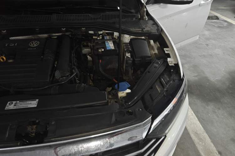 Used Volkswagen Sagitar 2020 280TSI DSG Comfort Version China VI Standard Engine Bay Left