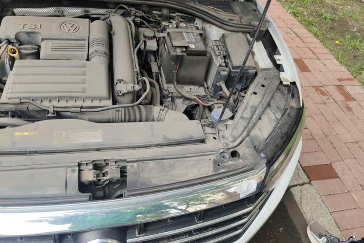 Used Volkswagen Sagitar 2020 280TSI DSG Comfort Version China VI Standard Engine Bay Left