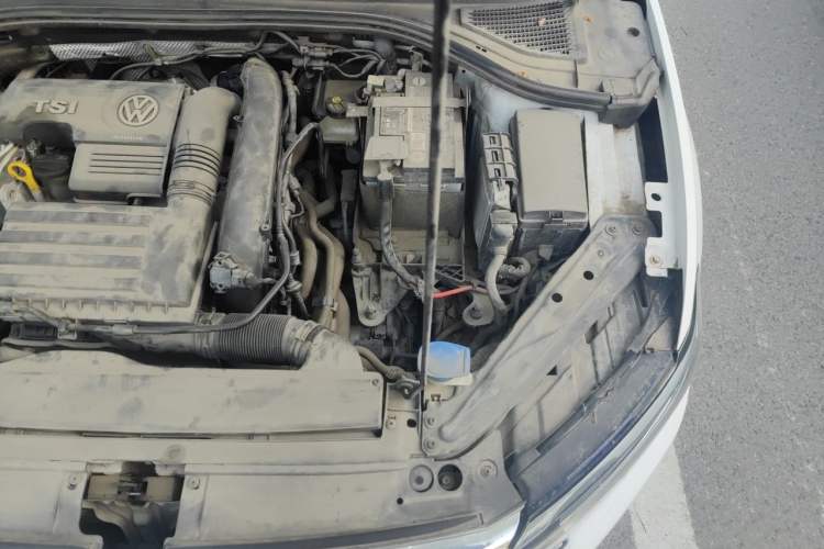 Used Volkswagen Sagitar 2020 200TSI DSG Comfort Version China VI Standard Engine Bay Left