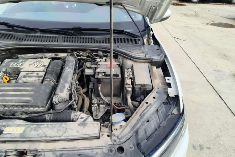 Used Volkswagen Sagitar 2020 280TSI DSG Comfort Version China VI Standard Engine Bay Left