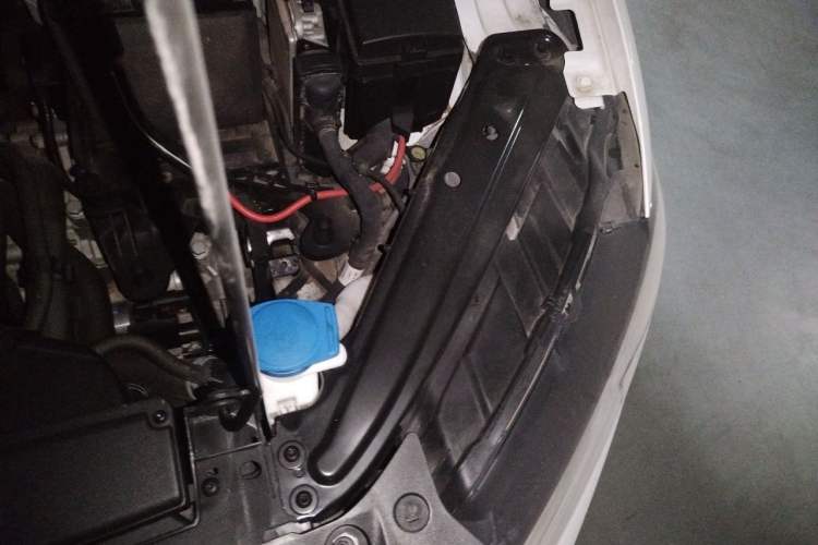 Used Volkswagen Sagitar 2020 200TSI DSG Comfort Version China VI Standard Engine Bay Left
