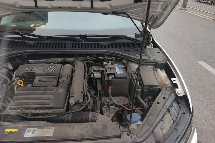 Used Volkswagen Sagitar 2020 280TSI DSG Comfort Version China VI Standard Engine Bay Left