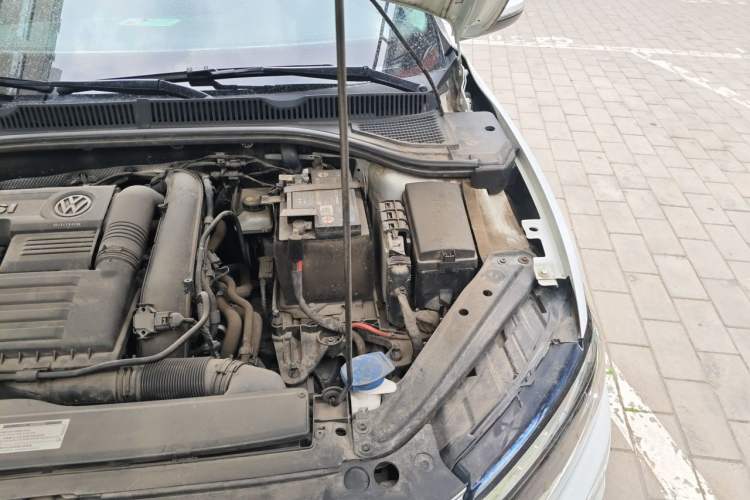 Used Volkswagen Sagitar 2020 280TSI DSG Comfort Version China VI Standard Engine Bay Left