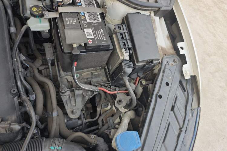 Used Volkswagen Sagitar 2020 200TSI DSG Comfort Version China VI Standard Engine Bay Left